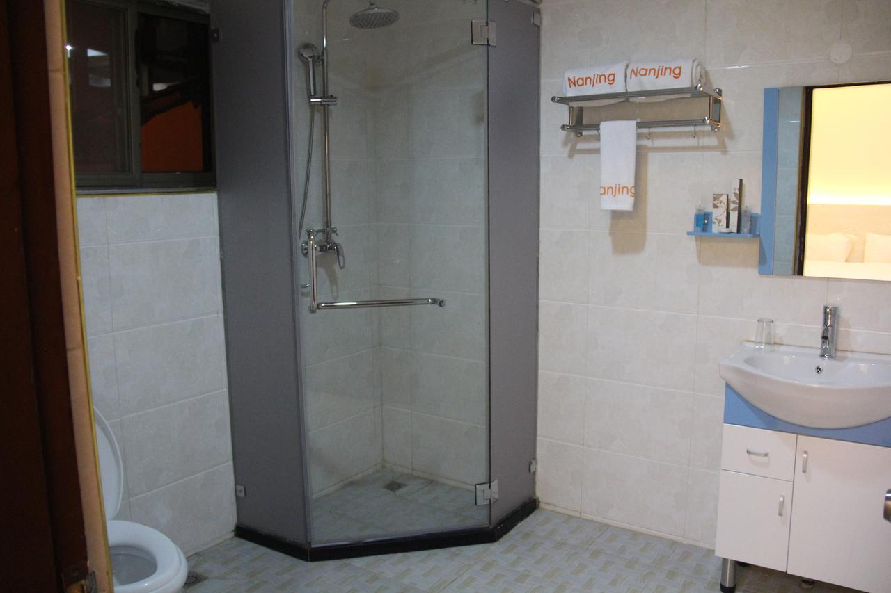Nanjing Restaurant & Motel كامبالا المظهر الخارجي الصورة